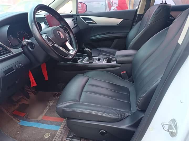 Фото 17 - BYD Song Max