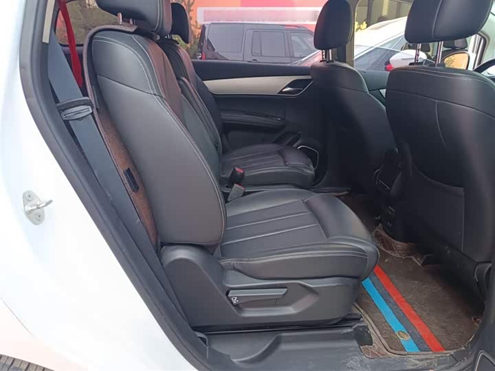 Фото 5 - BYD Song Max