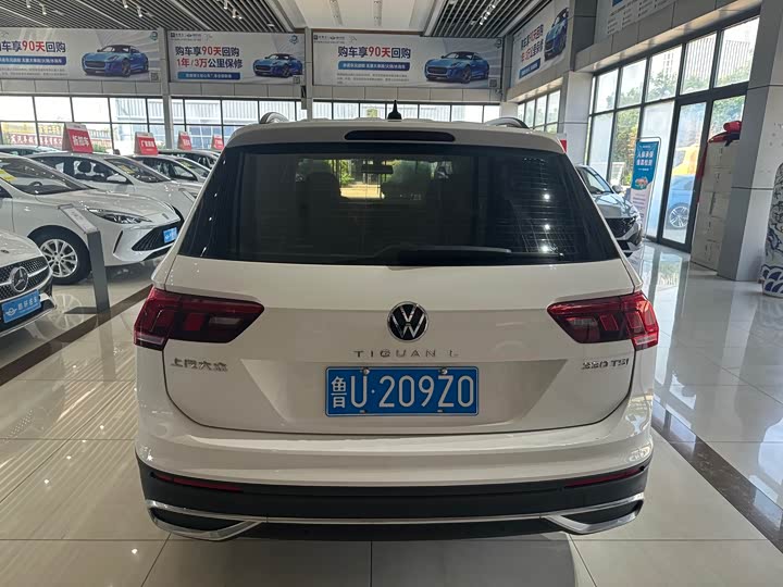 Фото 5 - Volkswagen Tiguan L Pro