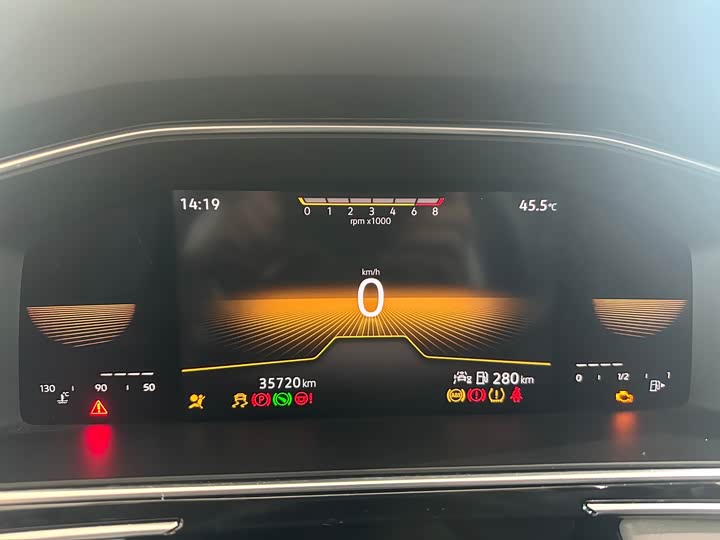 Фото 7 - Volkswagen Tiguan L Pro