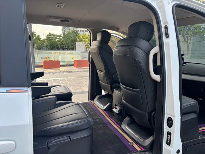 Фото 10 - Maxus G20