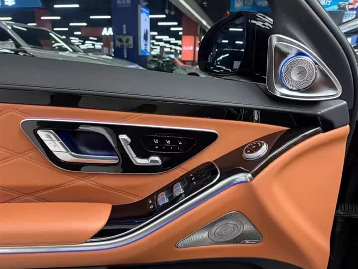 Фото 7 - Mercedes-Benz Maybach S-Class