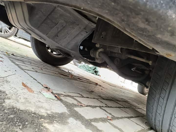 Фото 14 - Dongfeng Forthing Lingzhi M5