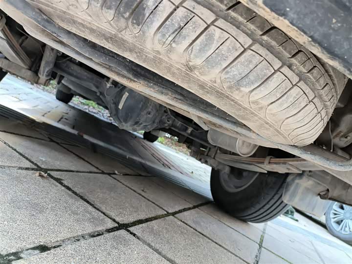 Фото 18 - Dongfeng Forthing Lingzhi M5