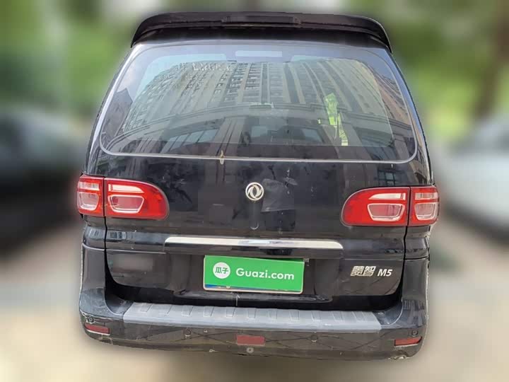 Фото 22 - Dongfeng Forthing Lingzhi M5