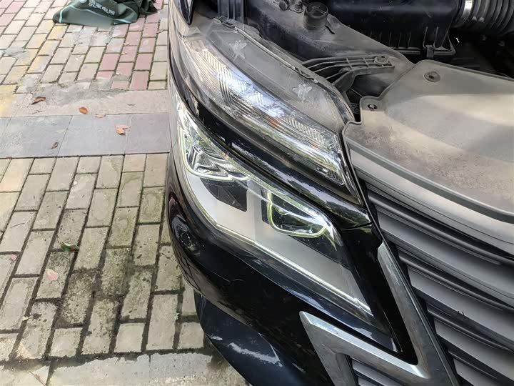 Фото 24 - Dongfeng Forthing Lingzhi M5