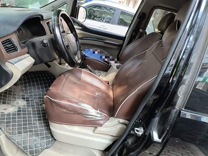 Фото 6 - Dongfeng Forthing Lingzhi M5