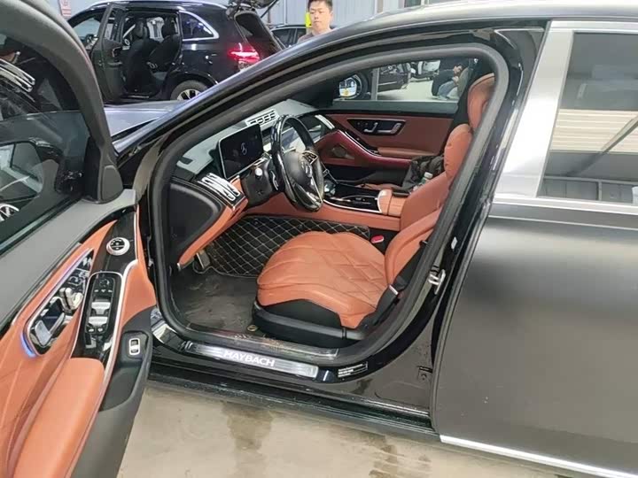 Фото 8 - Mercedes-Benz Maybach S-Class