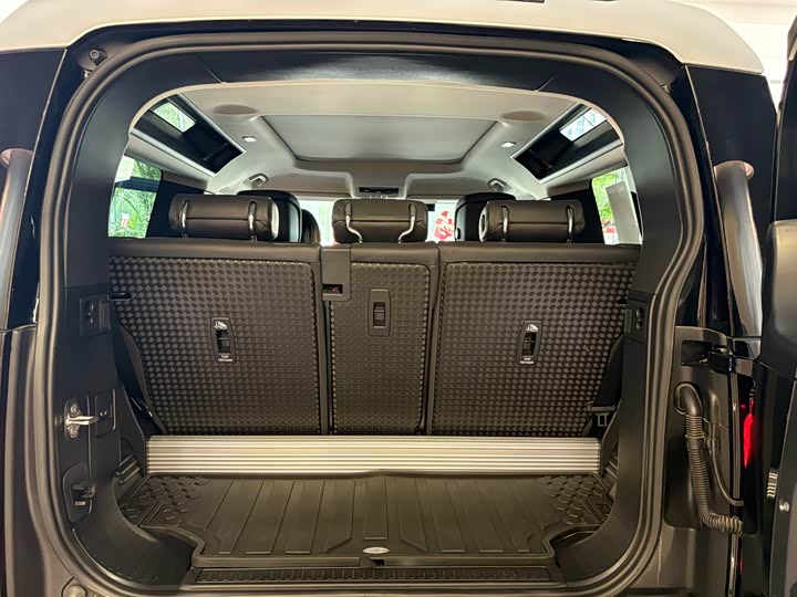 Фото 25 - Land Rover Defender