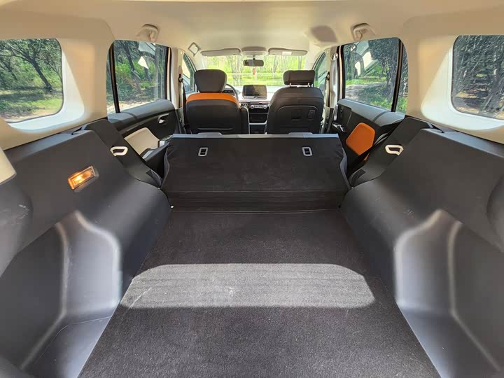 Фото 17 - Bestune NAT