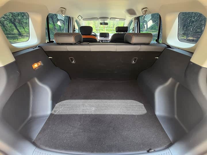 Фото 18 - Bestune NAT