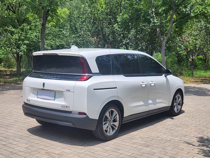 Фото 5 - Bestune NAT