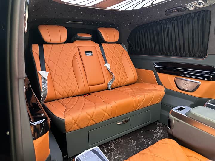 Фото 8 - Mercedes-Benz Vito