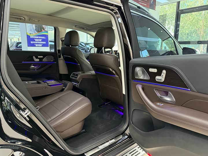 Фото 10 - Mercedes-Benz GLS-Class