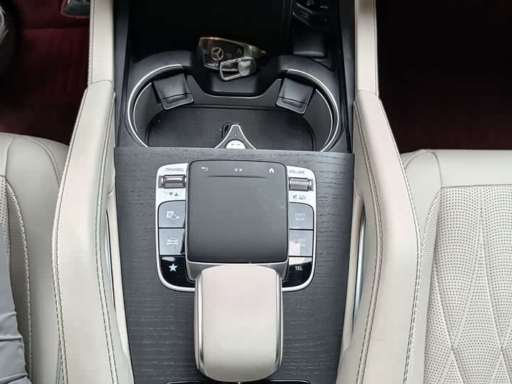 Фото 11 - Mercedes-Benz GLS-Class AMG