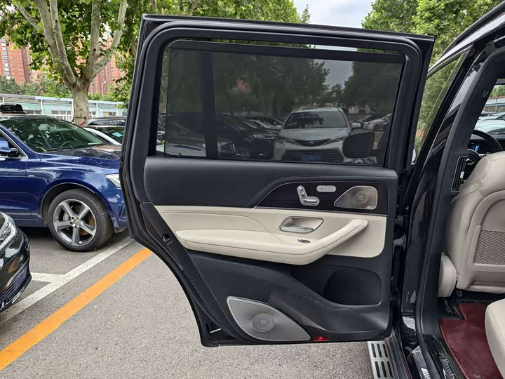 Фото 12 - Mercedes-Benz GLS-Class AMG