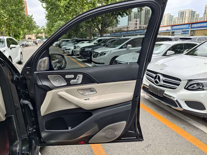 Фото 14 - Mercedes-Benz GLS-Class AMG