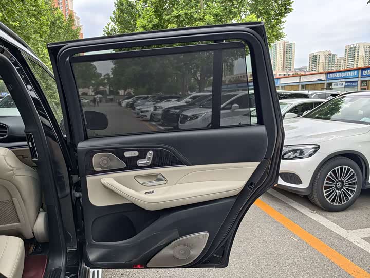 Фото 16 - Mercedes-Benz GLS-Class AMG