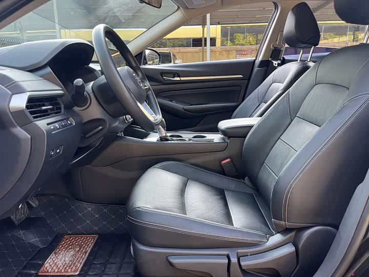 Фото 7 - Nissan Teana