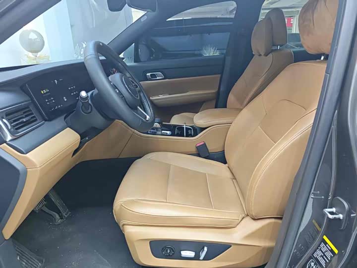 Фото 8 - LiXiang One