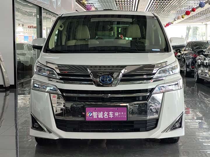 Фото 2 - Toyota Vellfire
