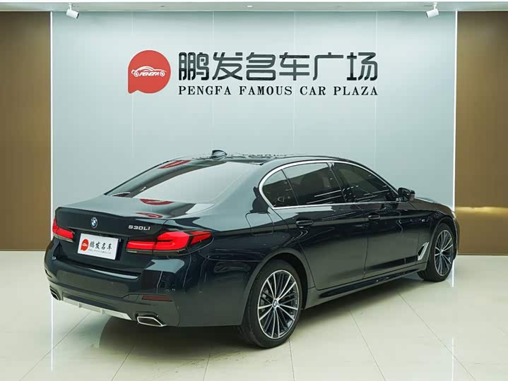 Фото 22 - BMW 5 Series