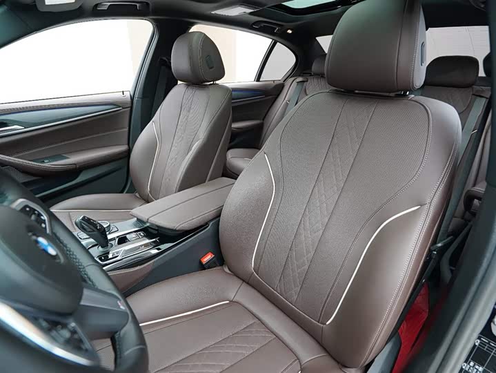 Фото 4 - BMW 5 Series