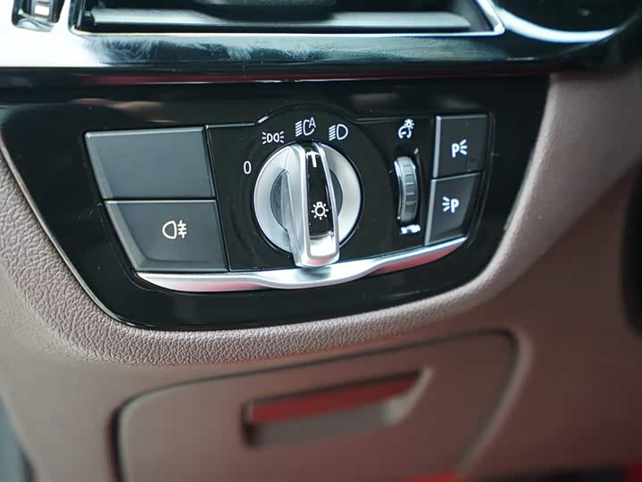 Фото 7 - BMW 5 Series