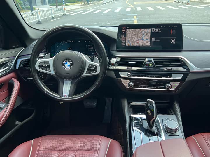 Фото 10 - BMW 5 Series