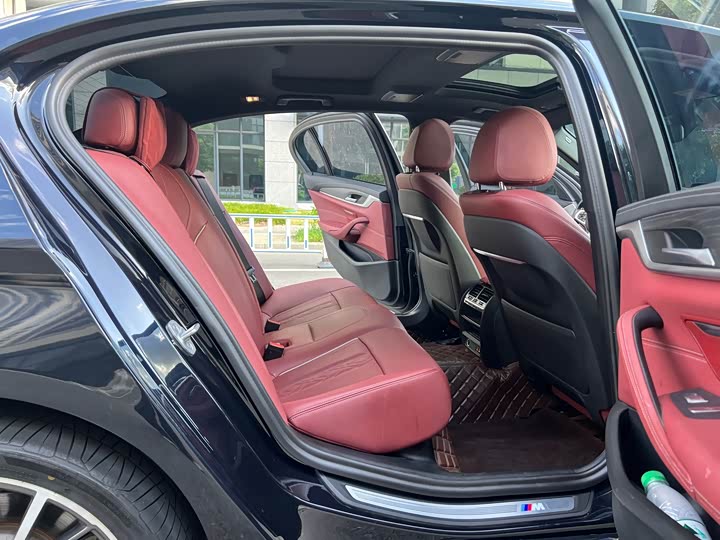 Фото 11 - BMW 5 Series