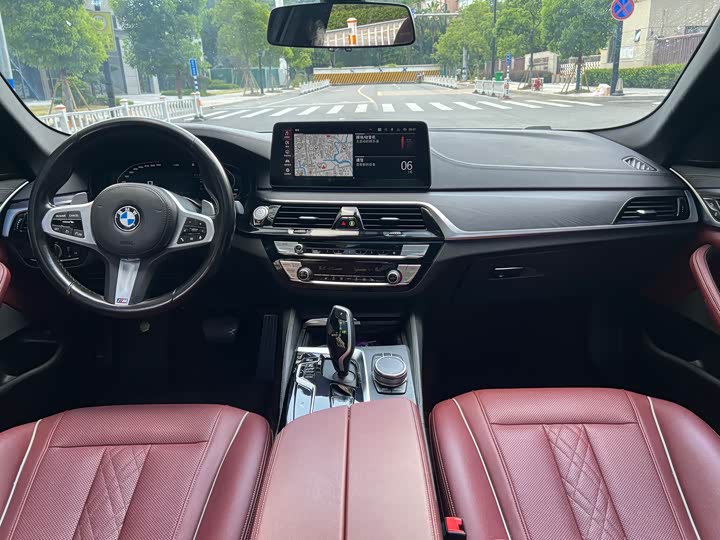 Фото 8 - BMW 5 Series