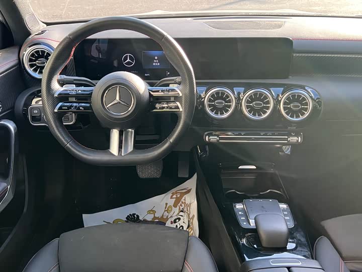 Фото 11 - Mercedes-Benz A-Class