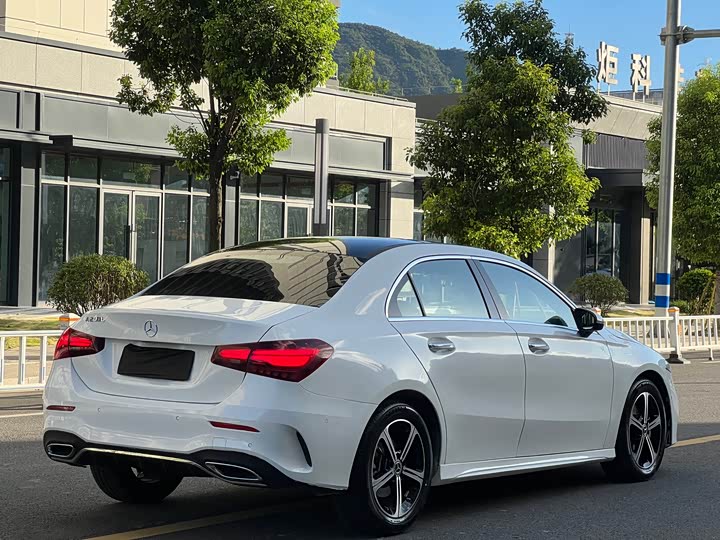 Фото 5 - Mercedes-Benz A-Class