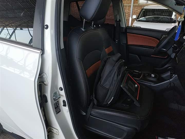 Фото 25 - GAC Aion GE3