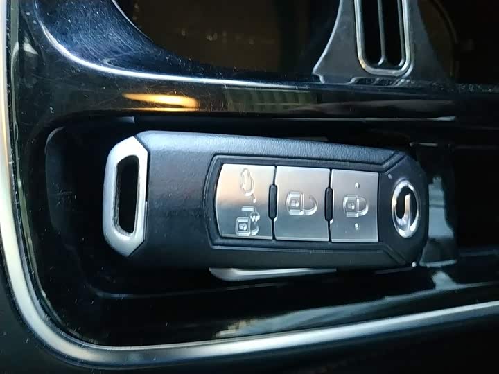 Фото 9 - GAC Aion GE3