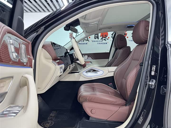 Фото 12 - Mercedes-Benz GLS-Class