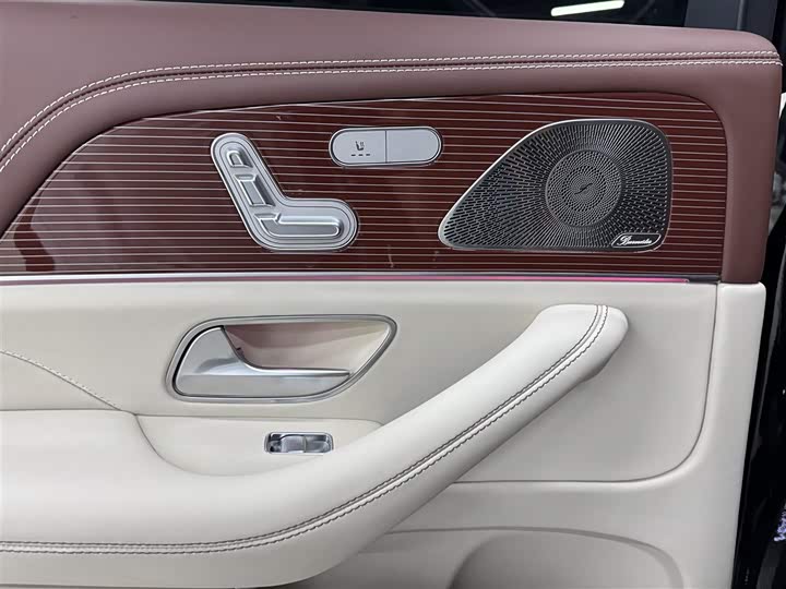 Фото 14 - Mercedes-Benz GLS-Class