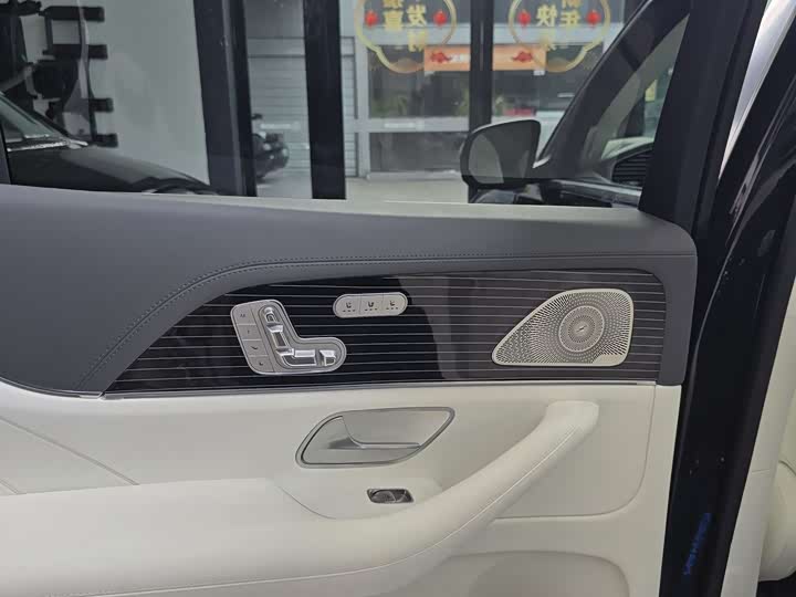 Фото 10 - Mercedes-Benz GLS-Class