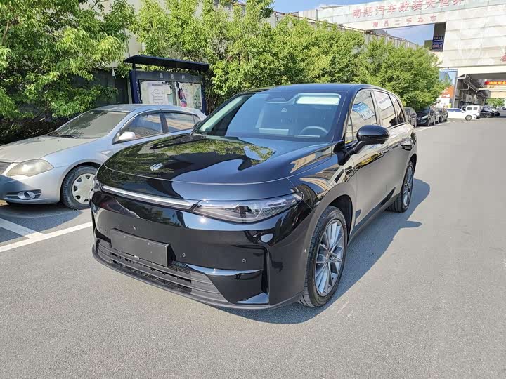 Фото 2 - Leapmotor C10