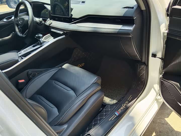 Фото 5 - Geely Preface