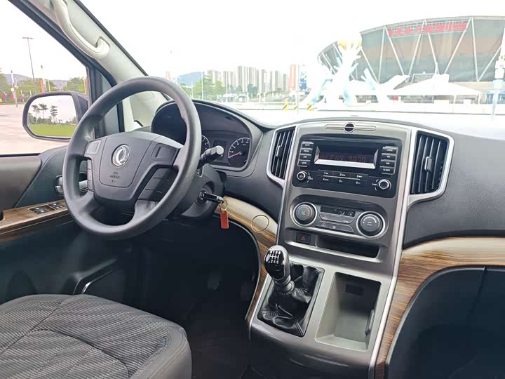 Фото 20 - Dongfeng Forthing Lingzhi Plus