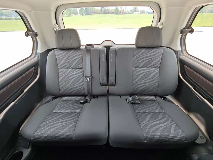 Фото 23 - Dongfeng Forthing Lingzhi Plus