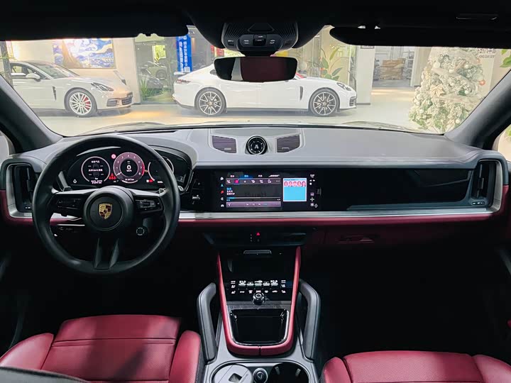 Фото 7 - Porsche Cayenne