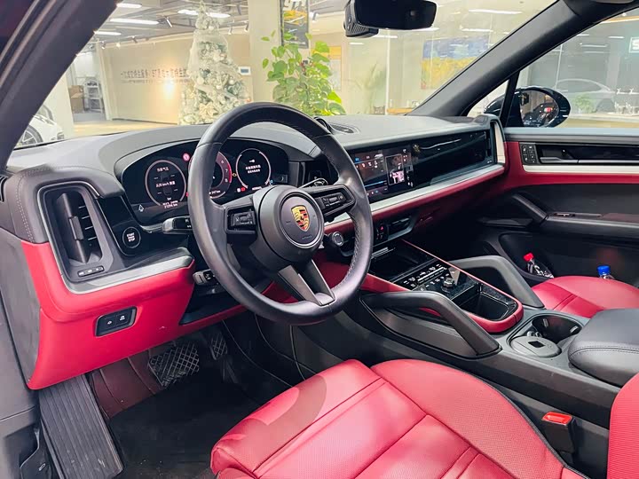 Фото 8 - Porsche Cayenne