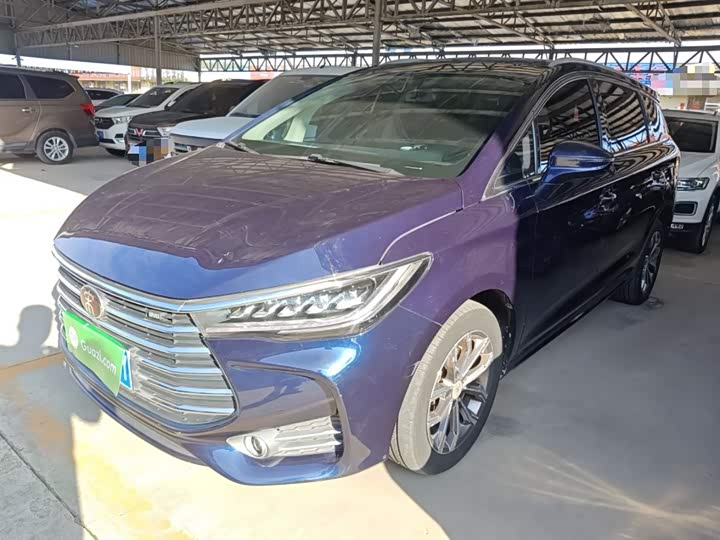 Фото 1 - BYD Song Max