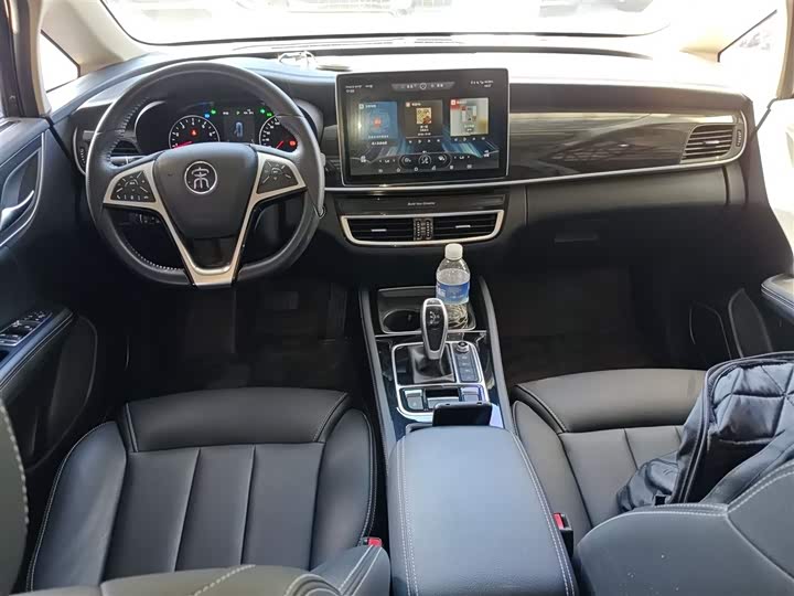 Фото 10 - BYD Song Max