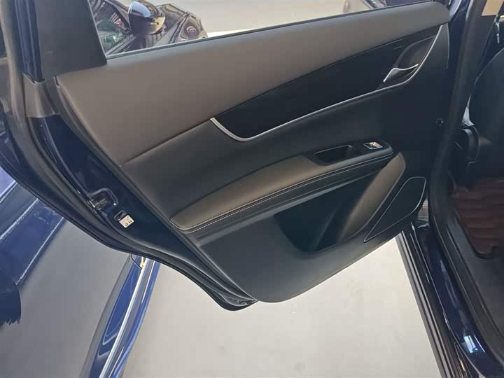 Фото 29 - BYD Song Max