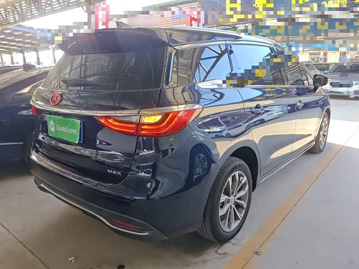 Фото 7 - BYD Song Max