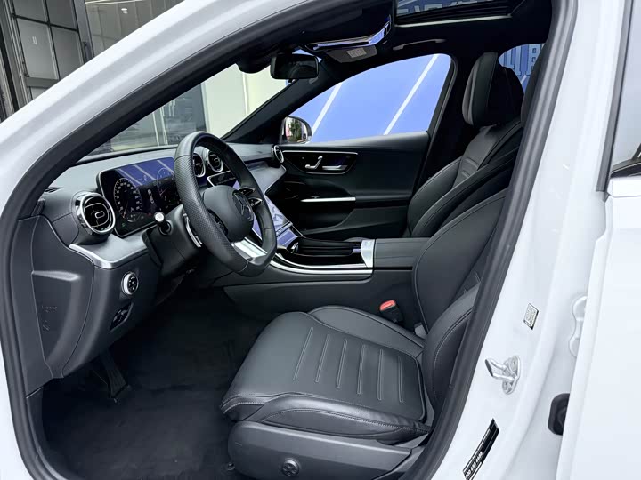 Фото 4 - Mercedes-Benz C-Class