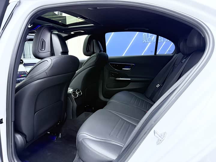 Фото 7 - Mercedes-Benz C-Class
